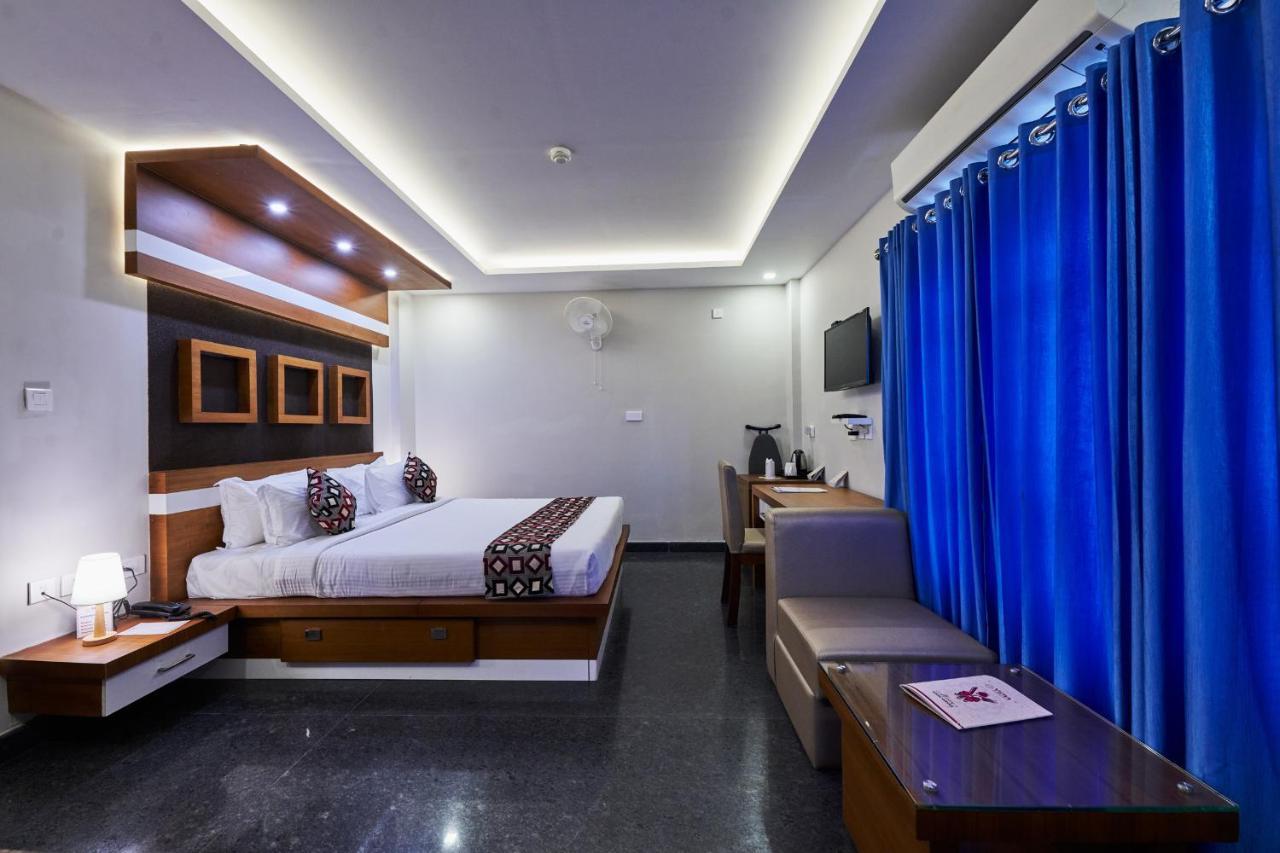 Vidya Residency Hotel Thrissur Eksteriør billede