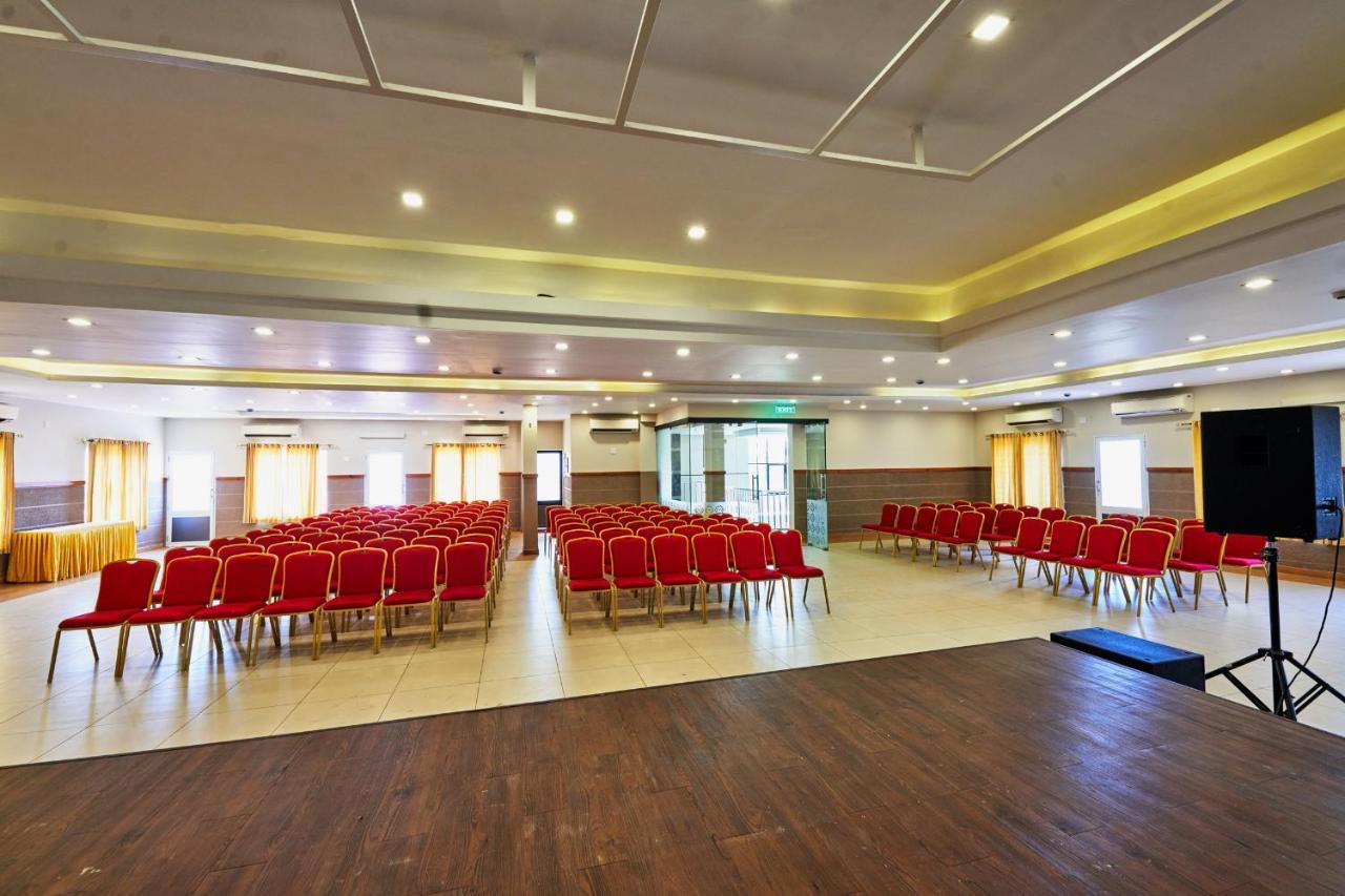 Vidya Residency Hotel Thrissur Eksteriør billede