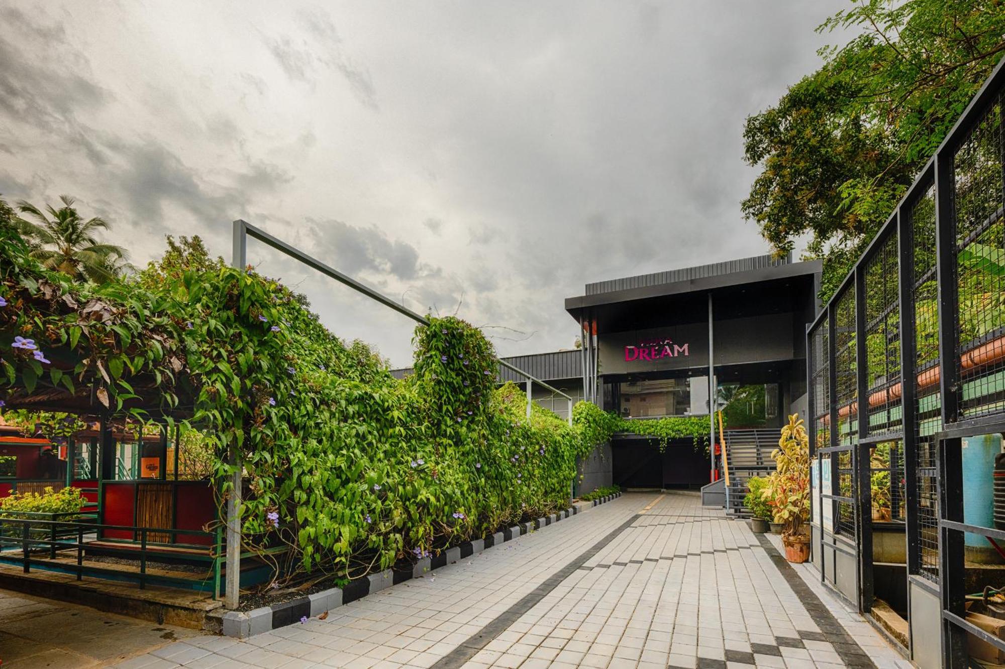 Vidya Residency Hotel Thrissur Eksteriør billede